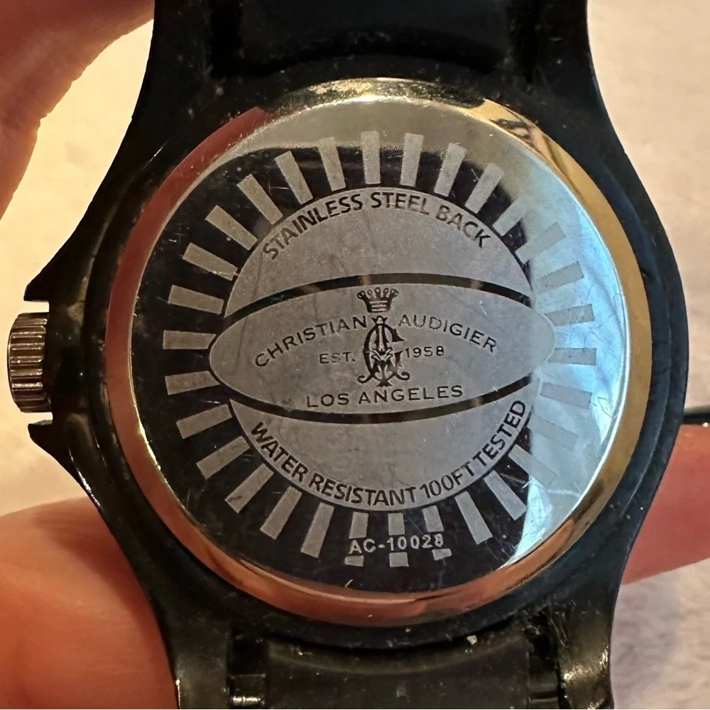 Christian Audigier Unisex Eternity Skull Roses Black Silicone Band Watch goth